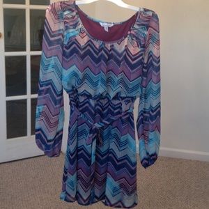 Beautiful Sheer Chevron dress, fully lined, Size M